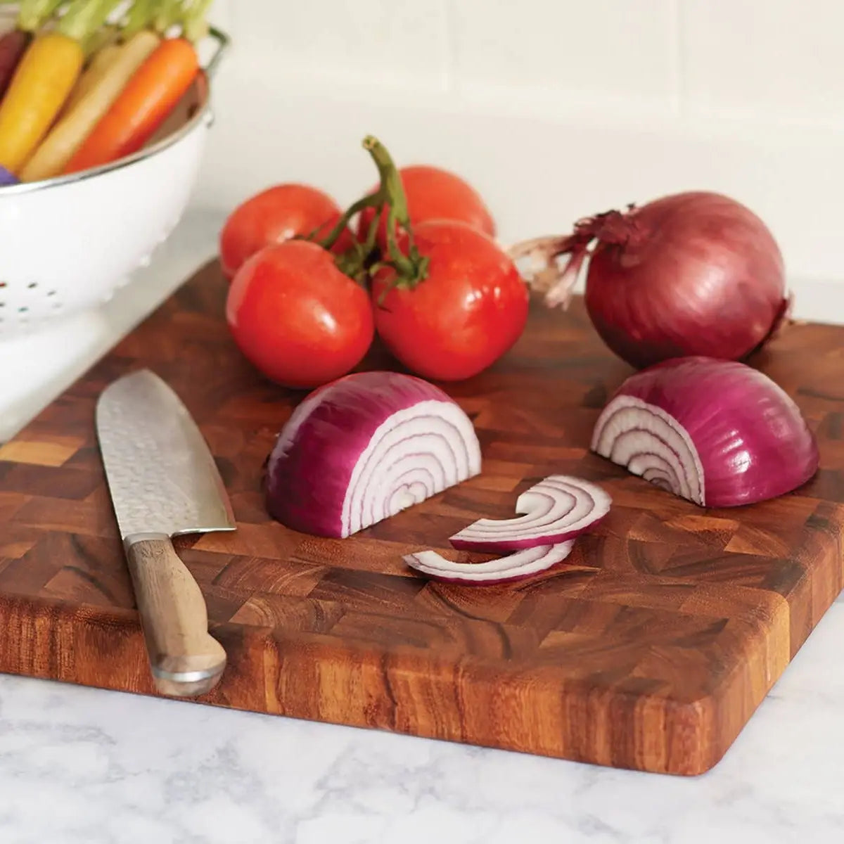 End Grain 14" IW Square Chef Board, Acacia Wood