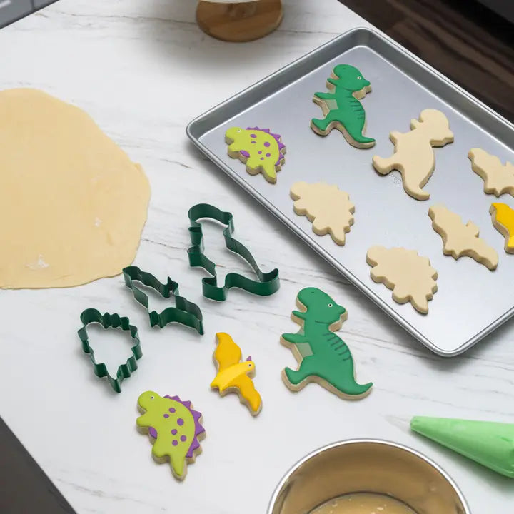 Dinosaur 5 pc Baking Set – Cookie, Cupcake & Tools