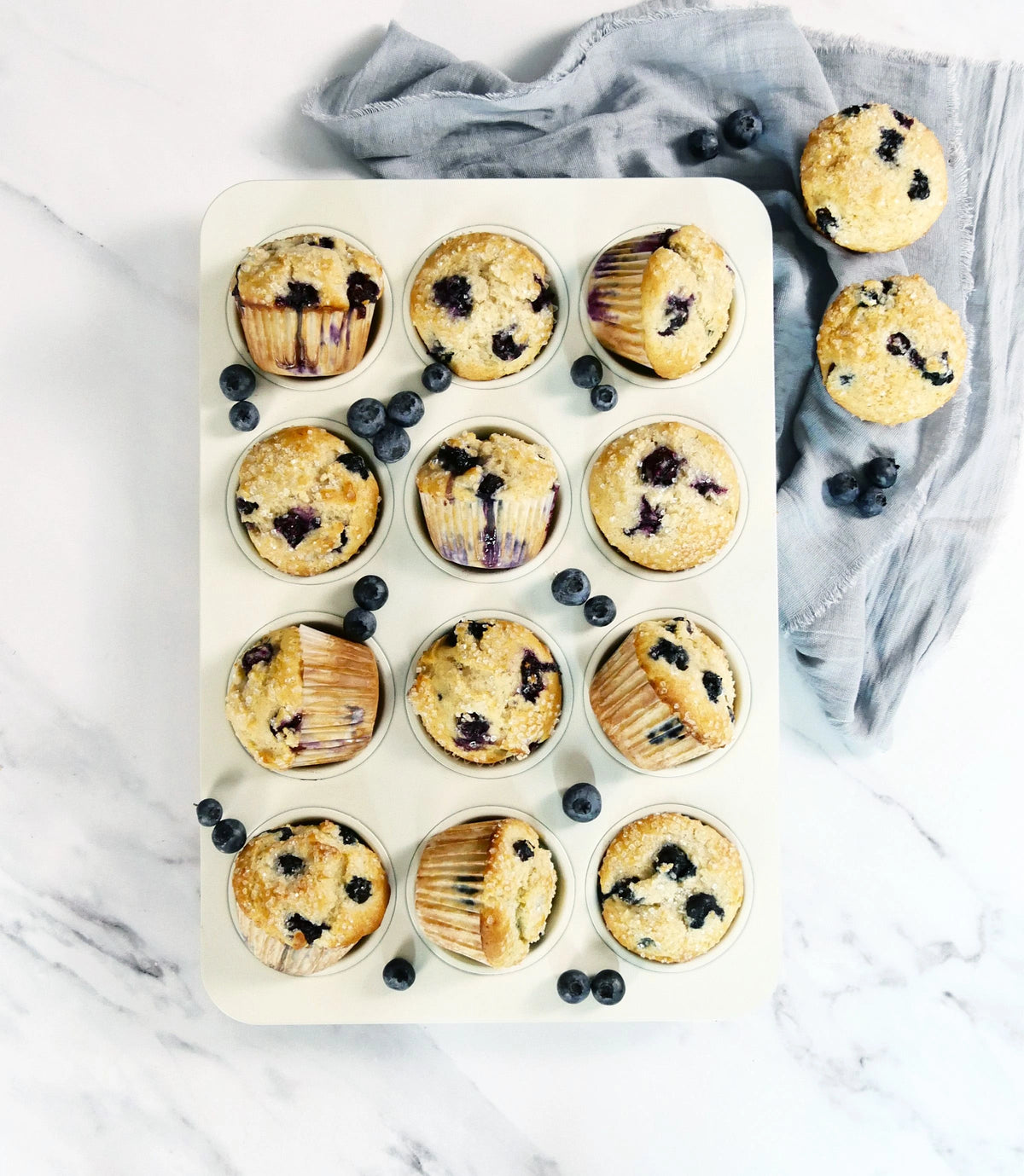 Muffin 12c Pan Vanilla Ceramic