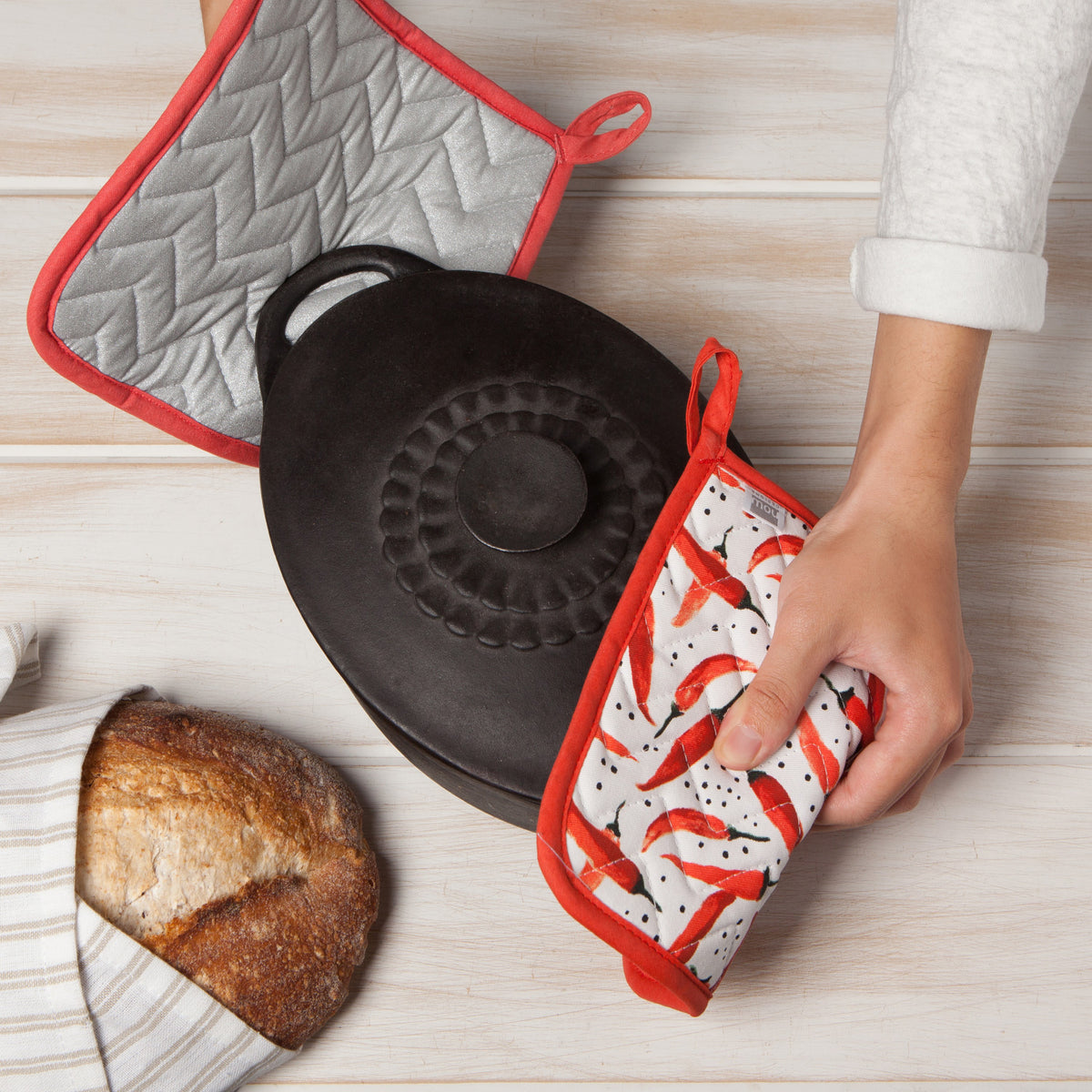 Chef Potholder Caliente Chilis