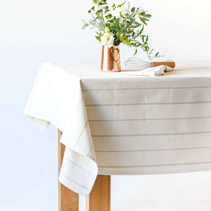60"x90" Simple English Stripe Tablecloth