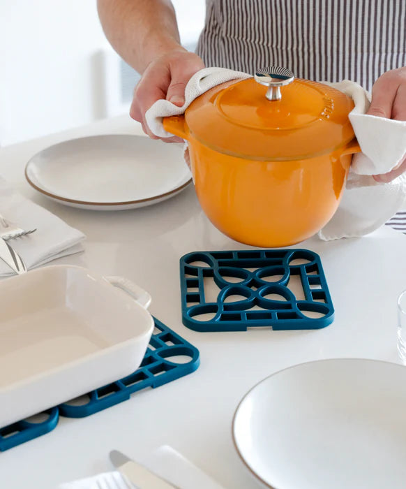 Black Interlocking Trivets
