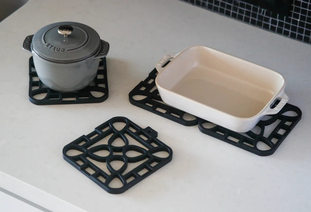 Black Interlocking Trivets