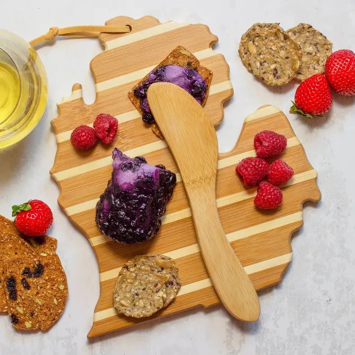 Michigan Mitten Charcuterie Board & Cheese Spreader Knife Set