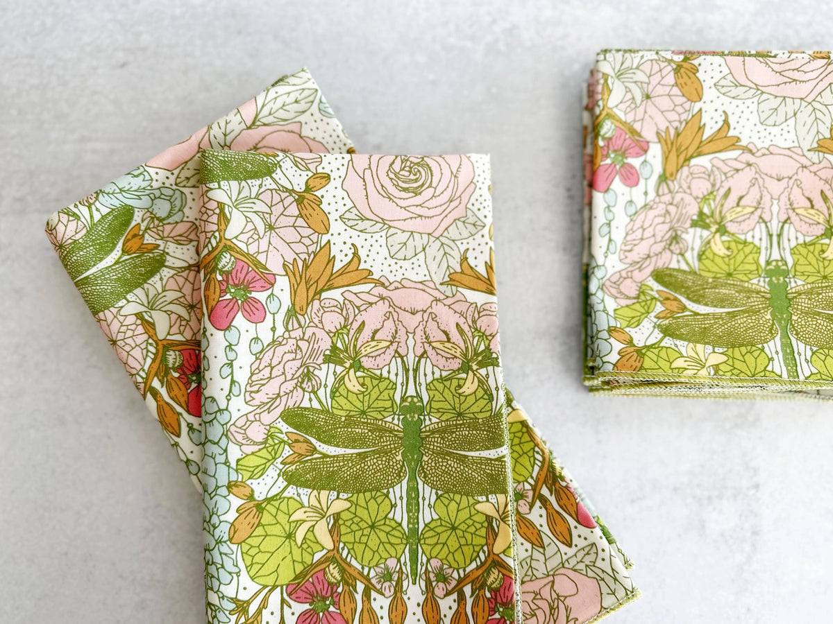 Dragonfly 18" S/4 Cloth Napkins