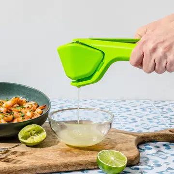Fluicer, Lime- Fold Flat Easy Juicer