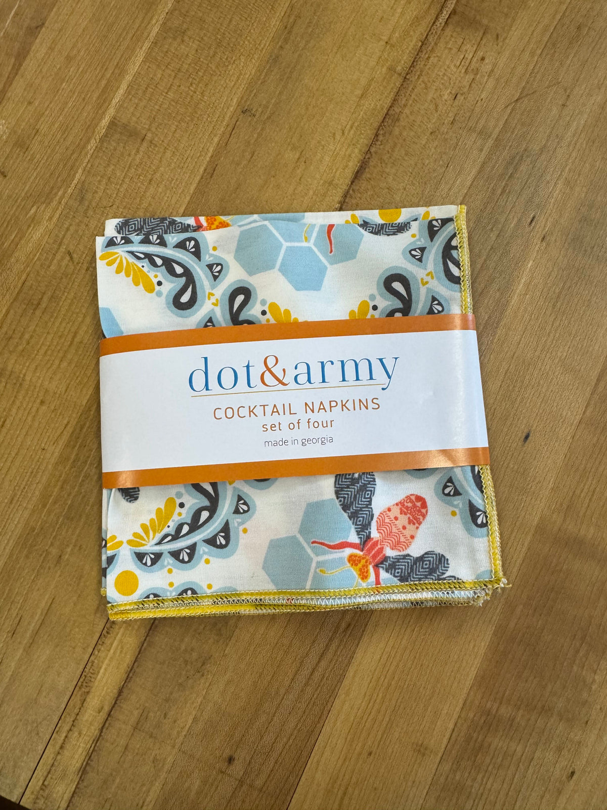 Honey Bee 10" S/4 Cloth Cocktail Napkins