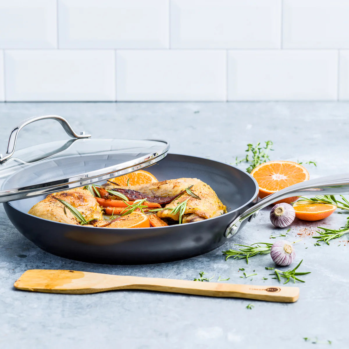 Hard Anodized 10" Valencia Pro Fry Pan w/Lid