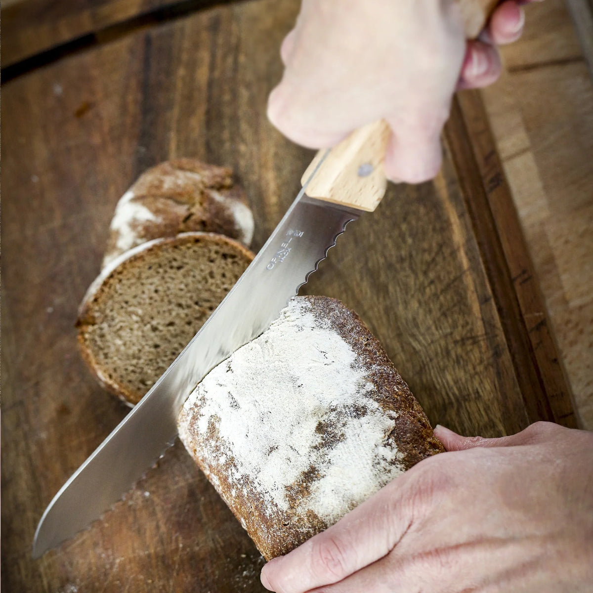 No. 116 Parallele, 8" S/S Serrated Bread Knife
