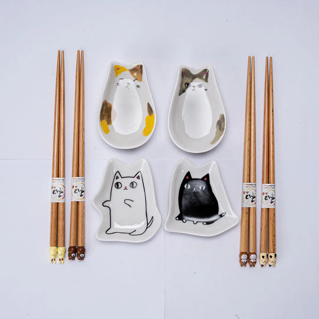 Cute Cats 4 Pair Wooden Chopsticks and Sauce Dish Gift Set
