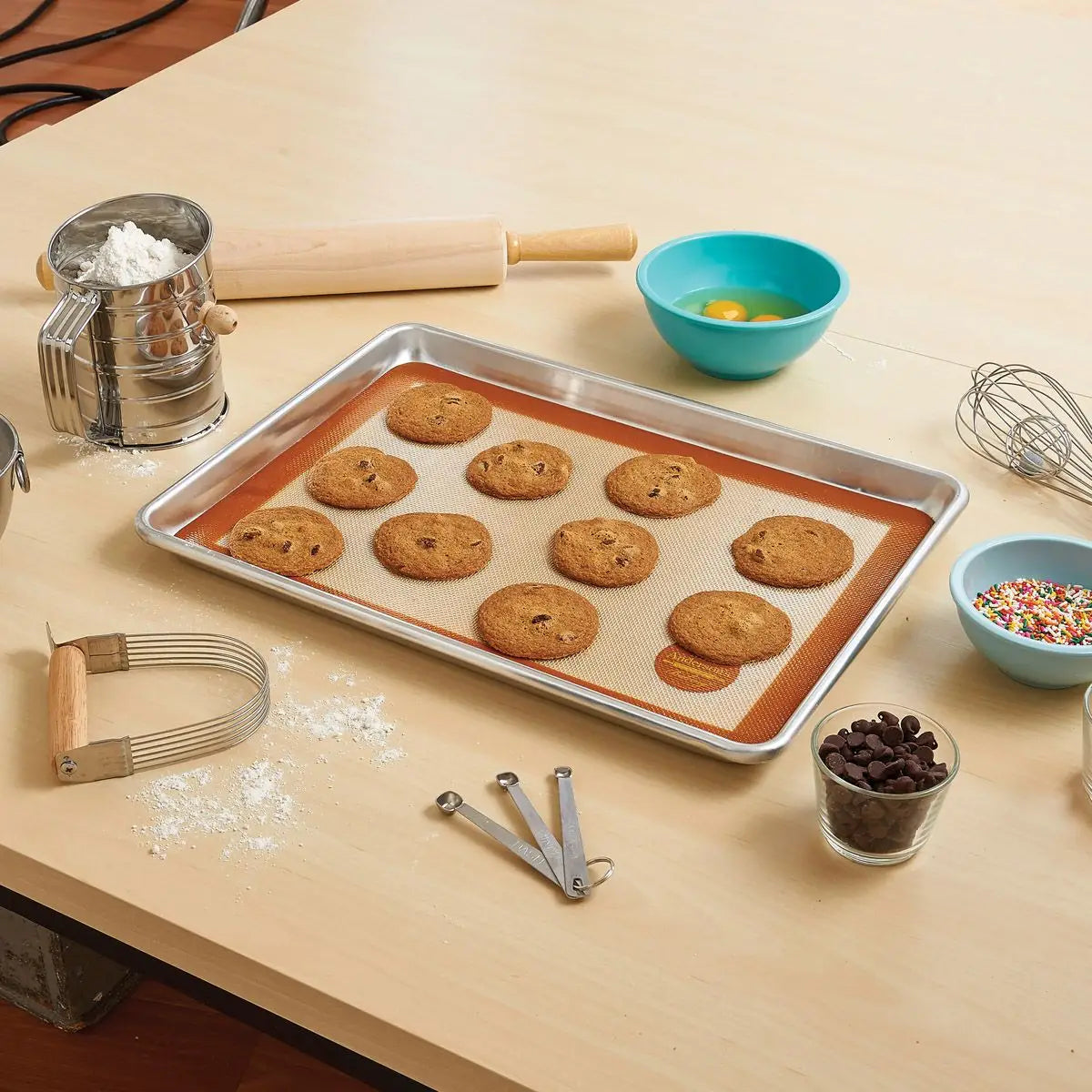 Half Size Pan w/ Baking Mat, Mrs A