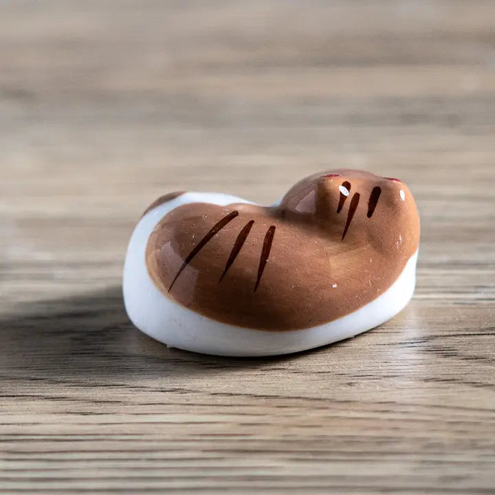 Brown Cat Chopstick Rest